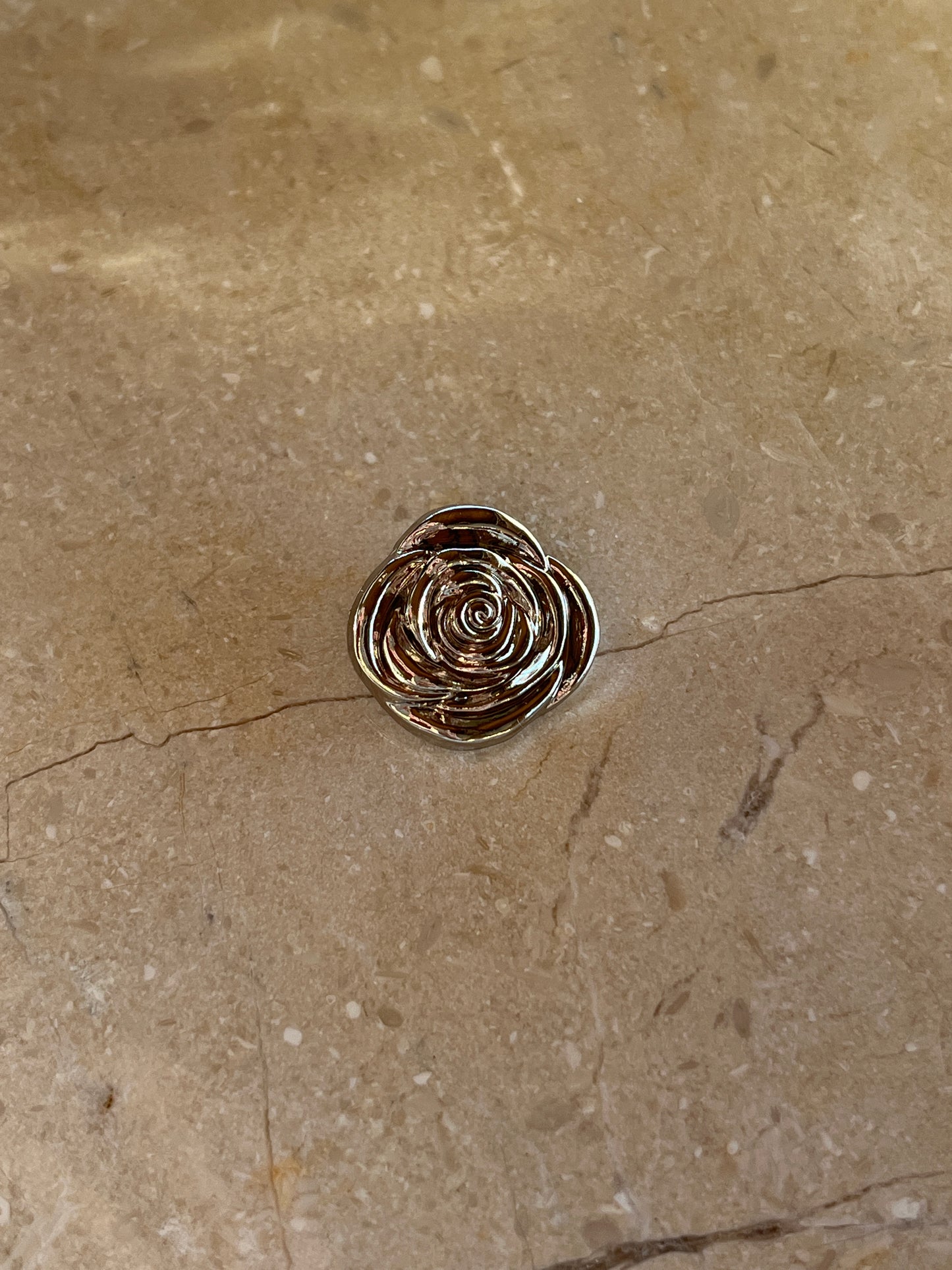 Rose button silver