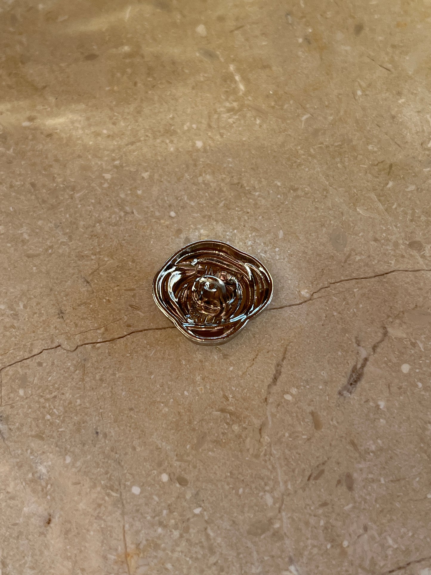 Rose button silver