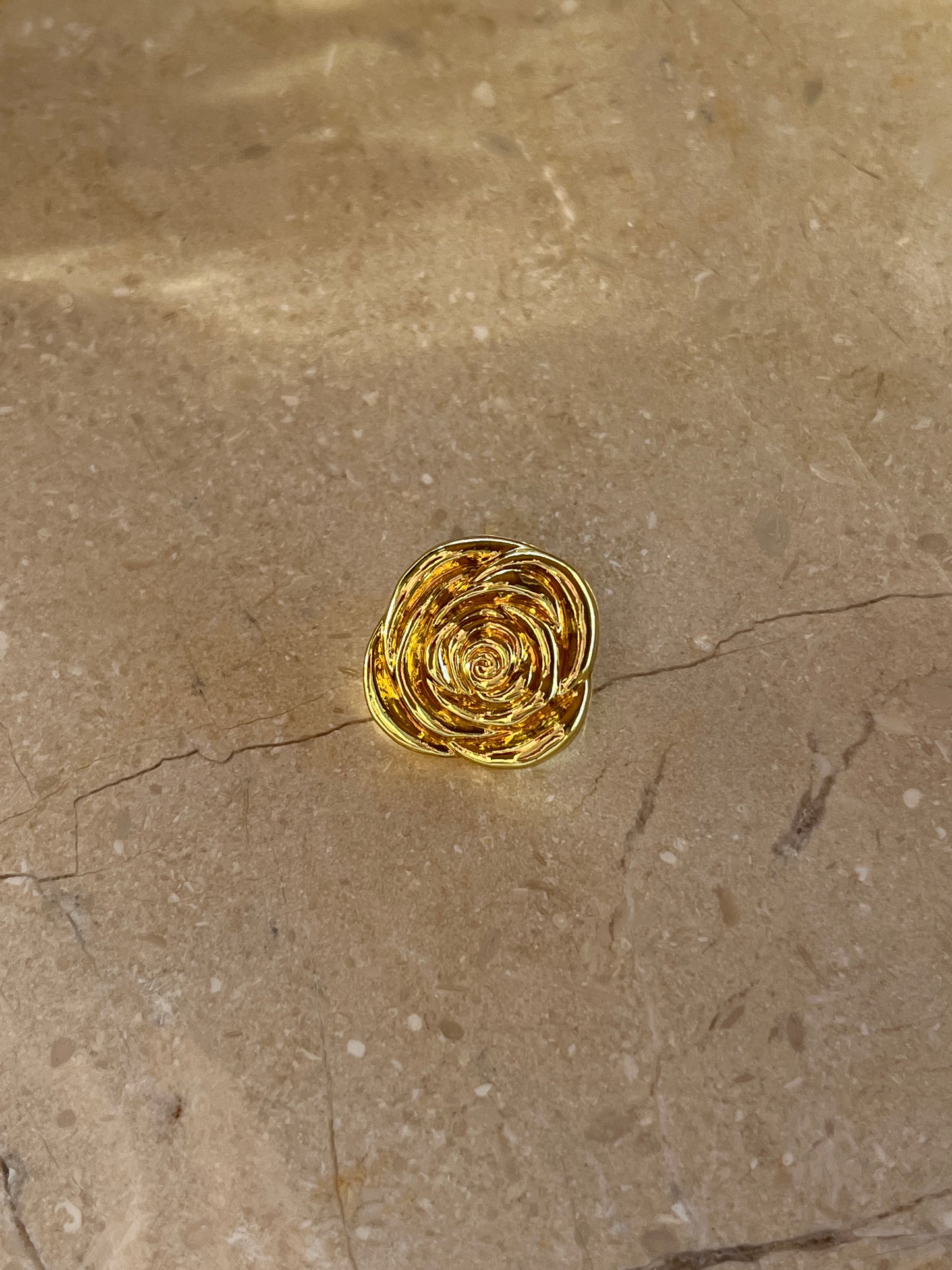 Rose button gold