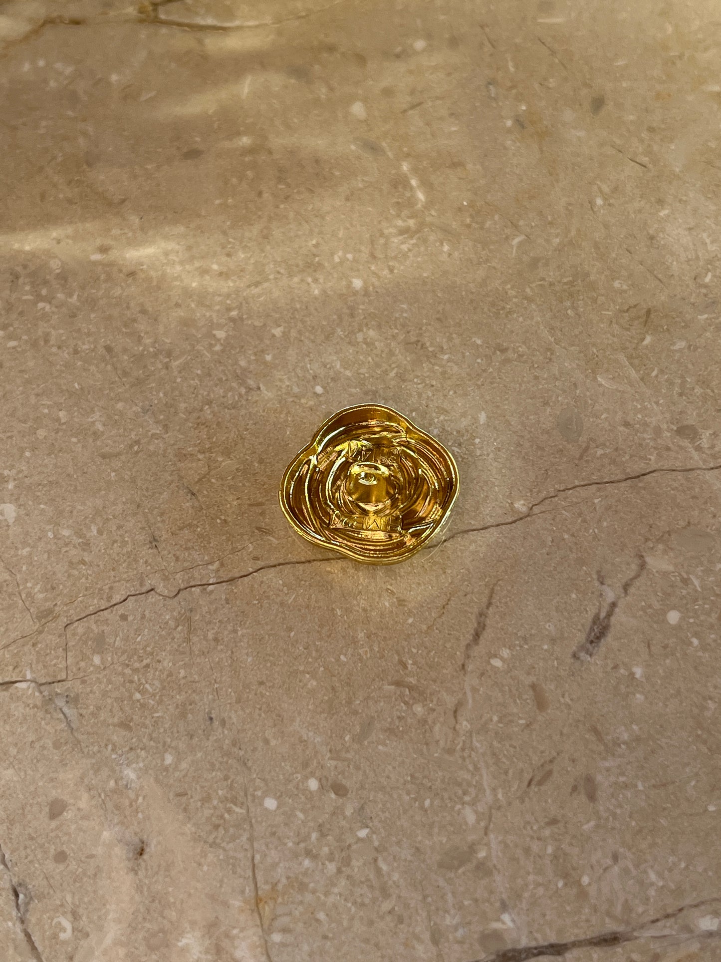 Rose button gold
