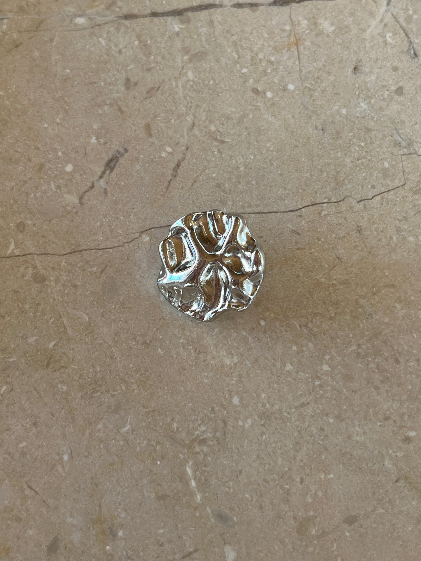 Kelly Button silver