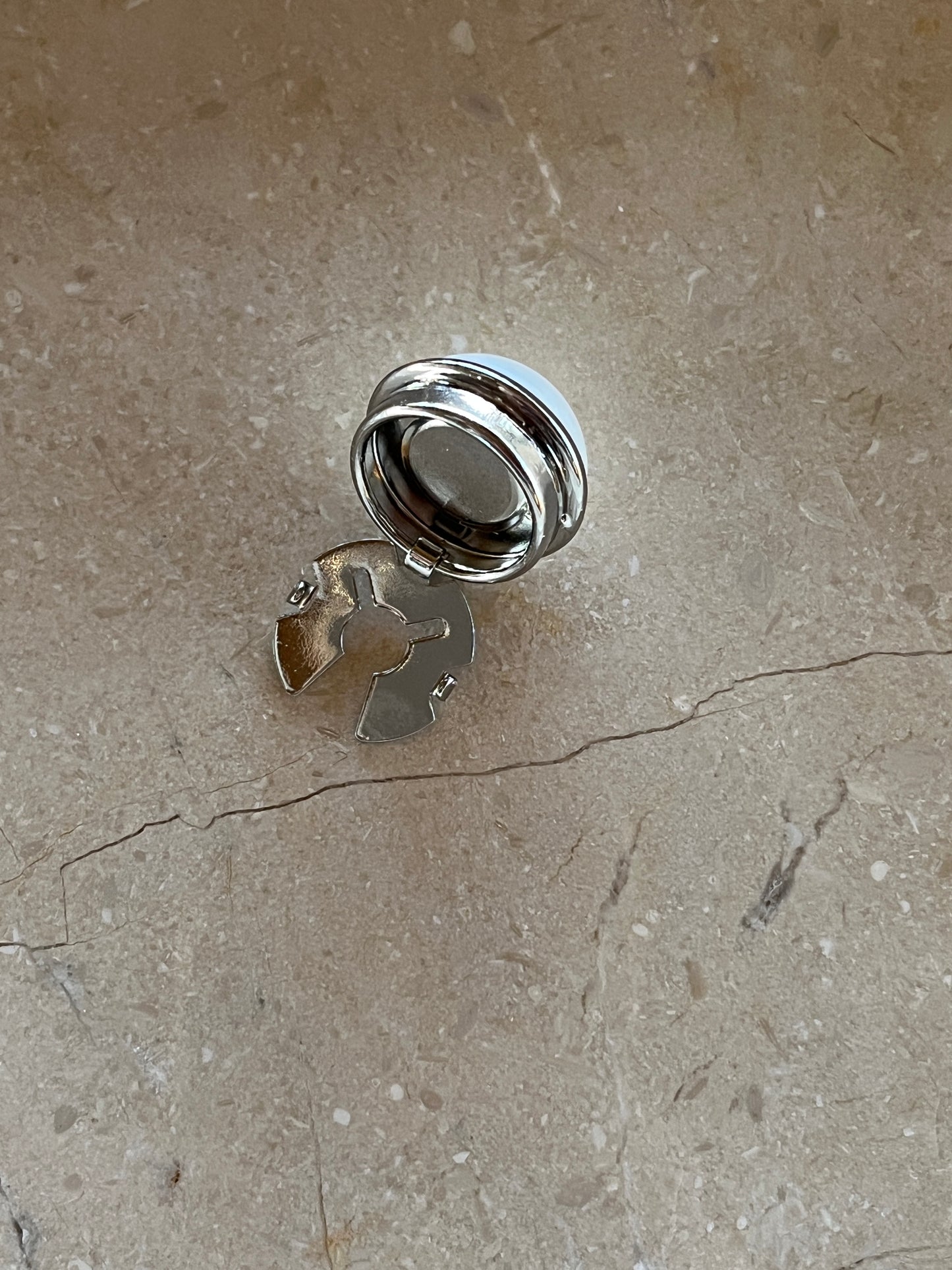 Allison button cover silver