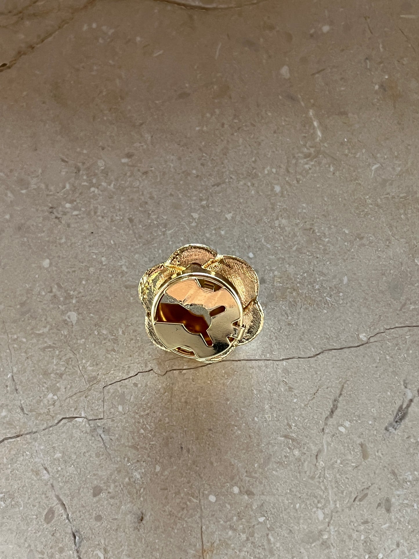 Hazel button cover
