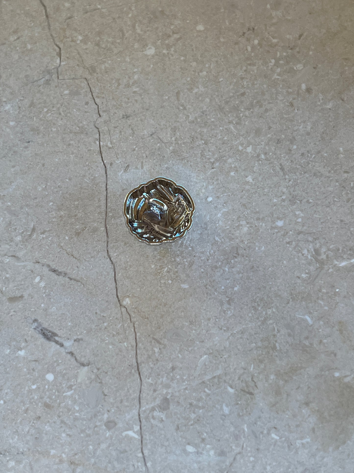 Poppy button silver