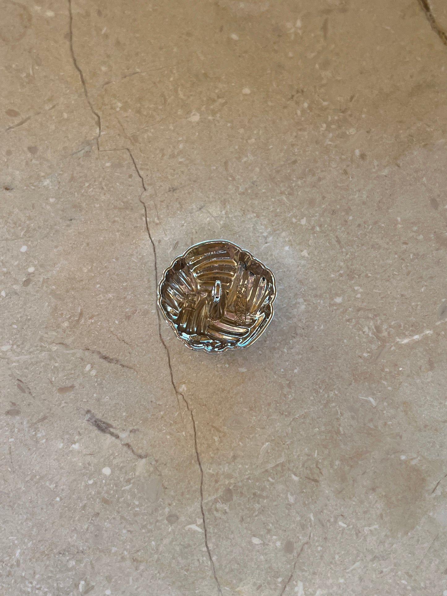 Poppy button silver