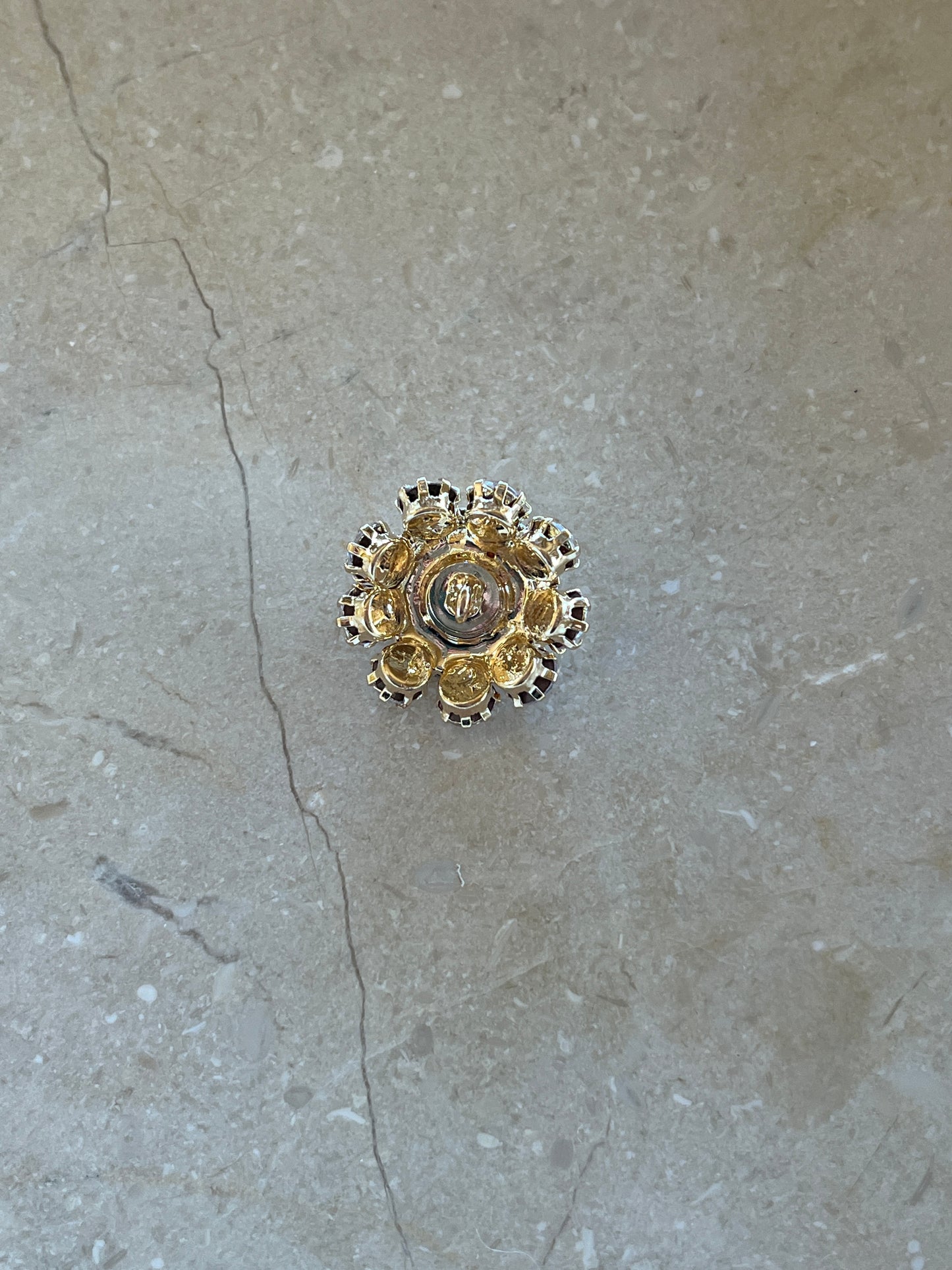 Gigi button clear gold