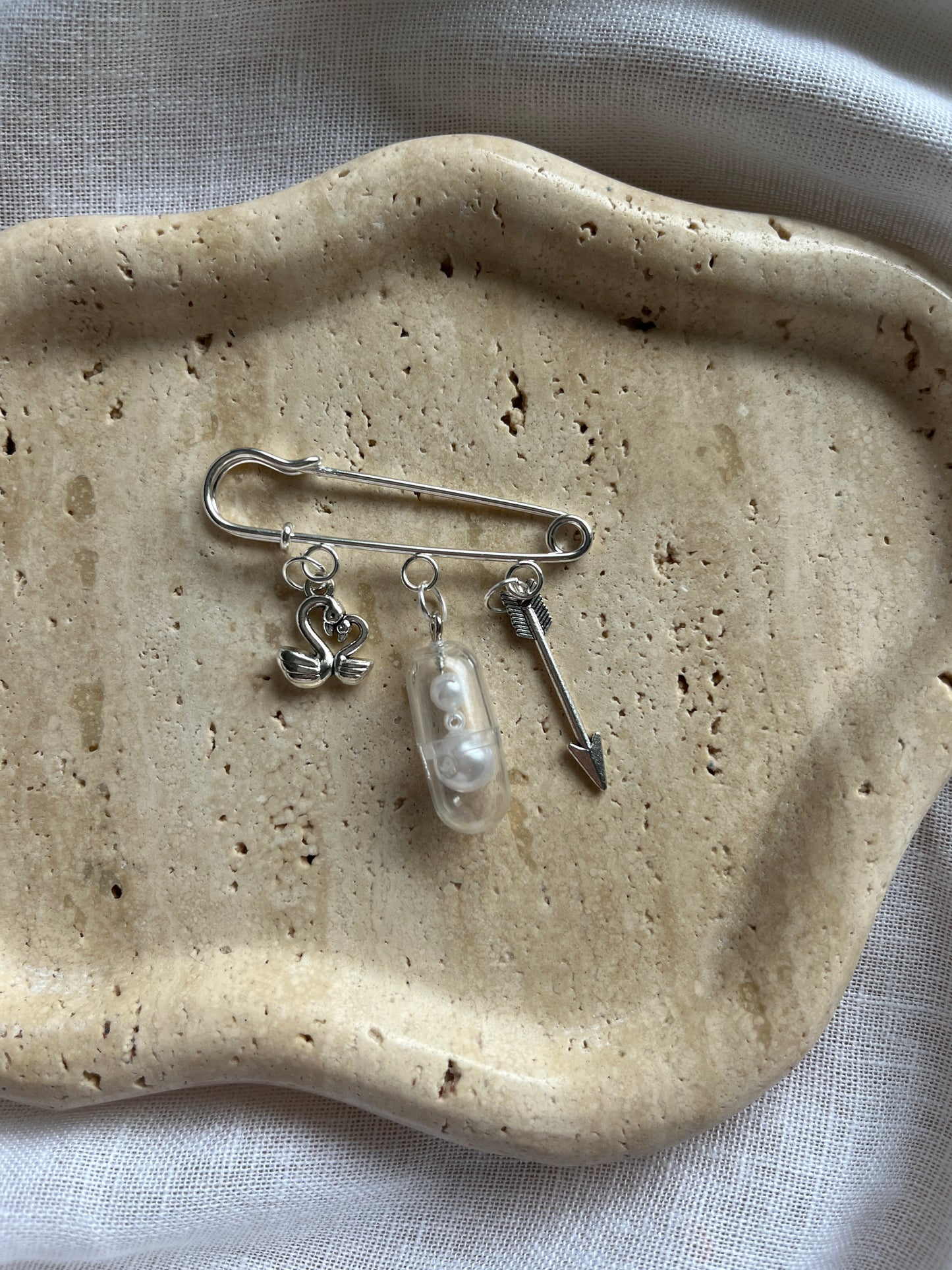 Vintage Charm Brooch silver small