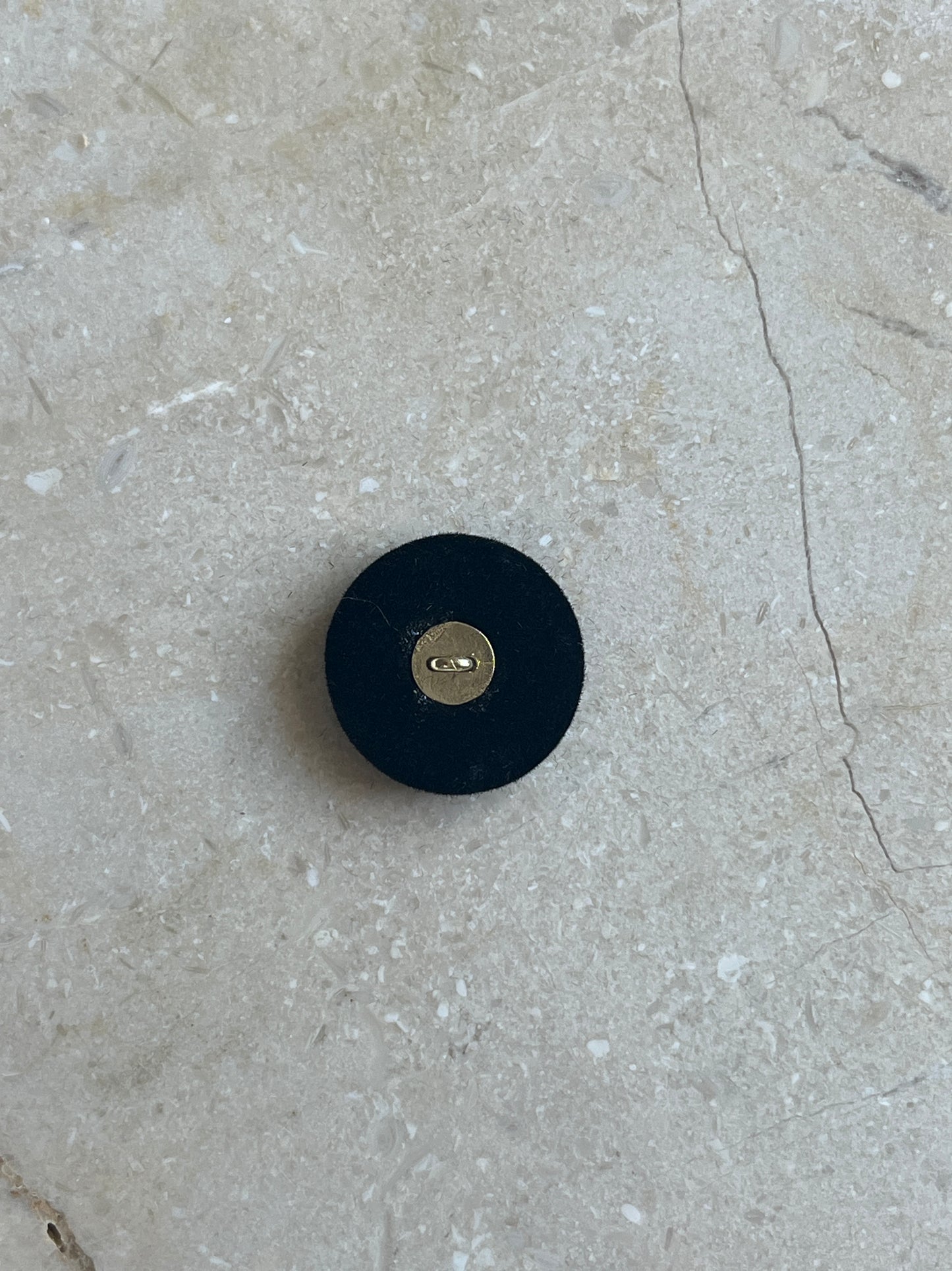 Jolly velvet button black
