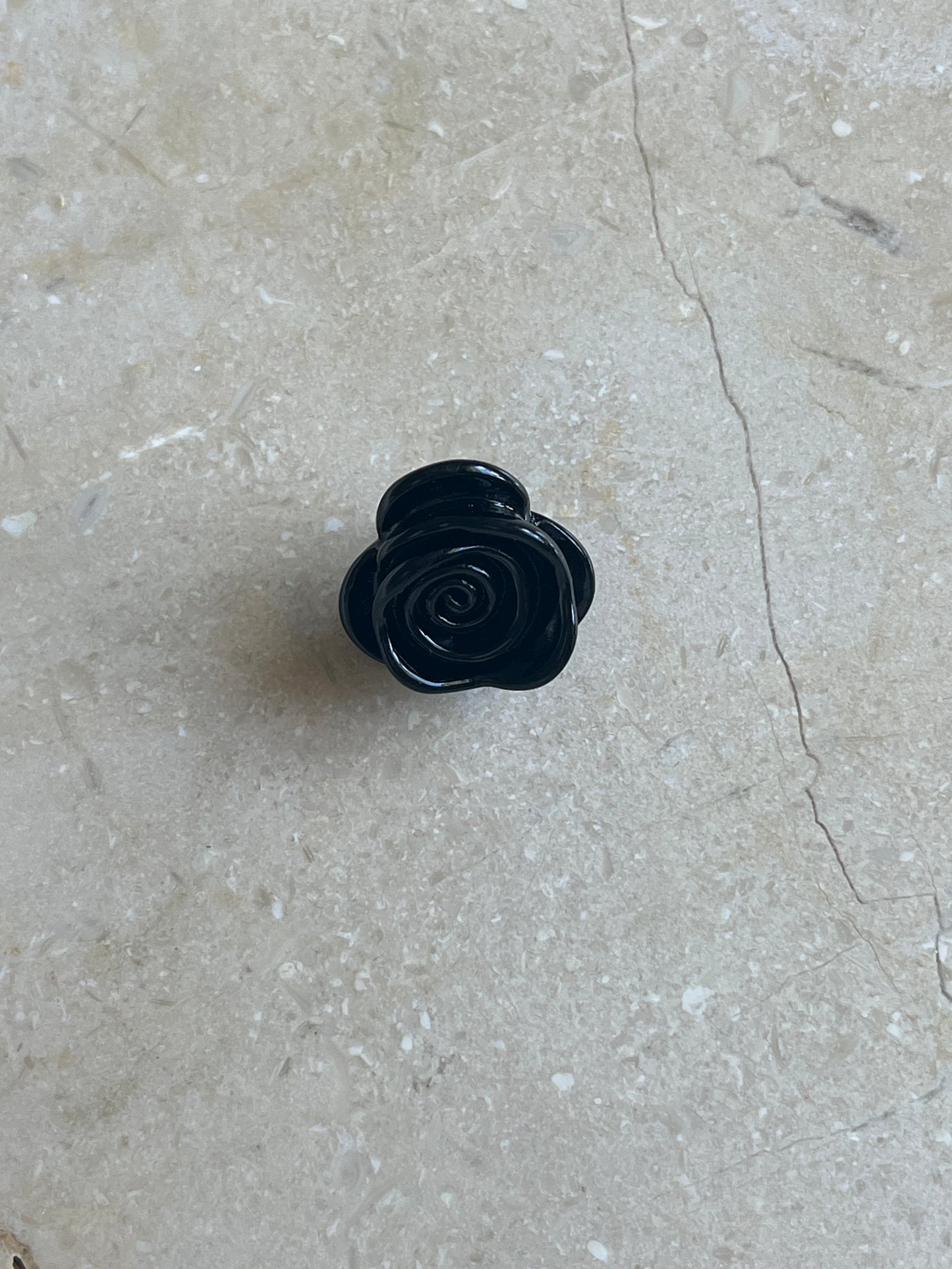 Christmas Rose button black