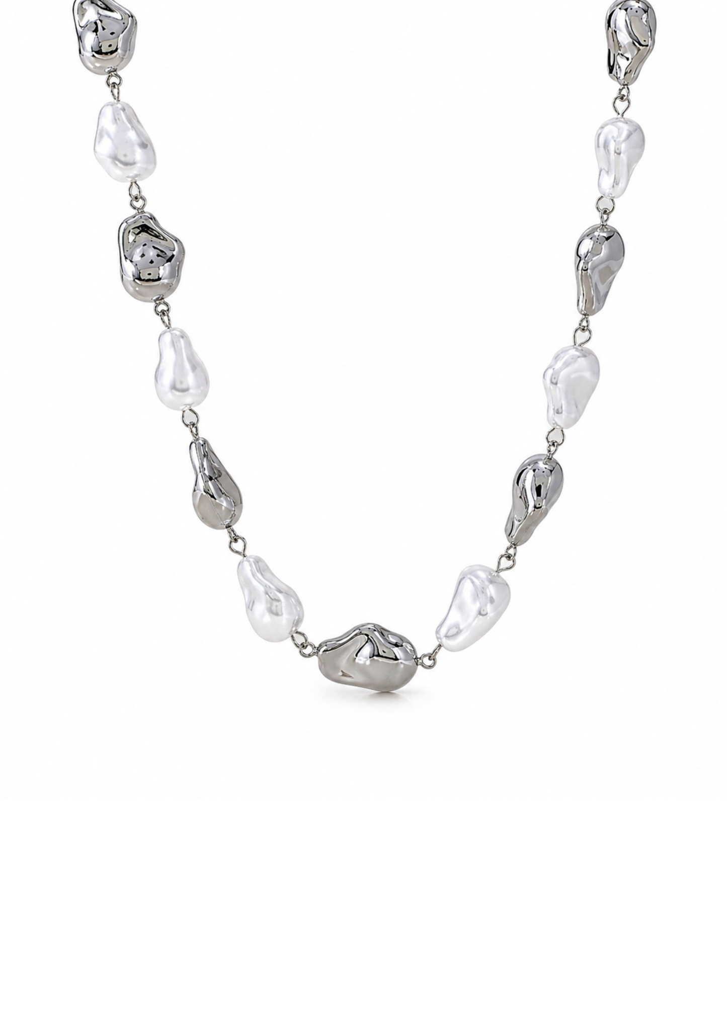 Luna Pearl Necklace