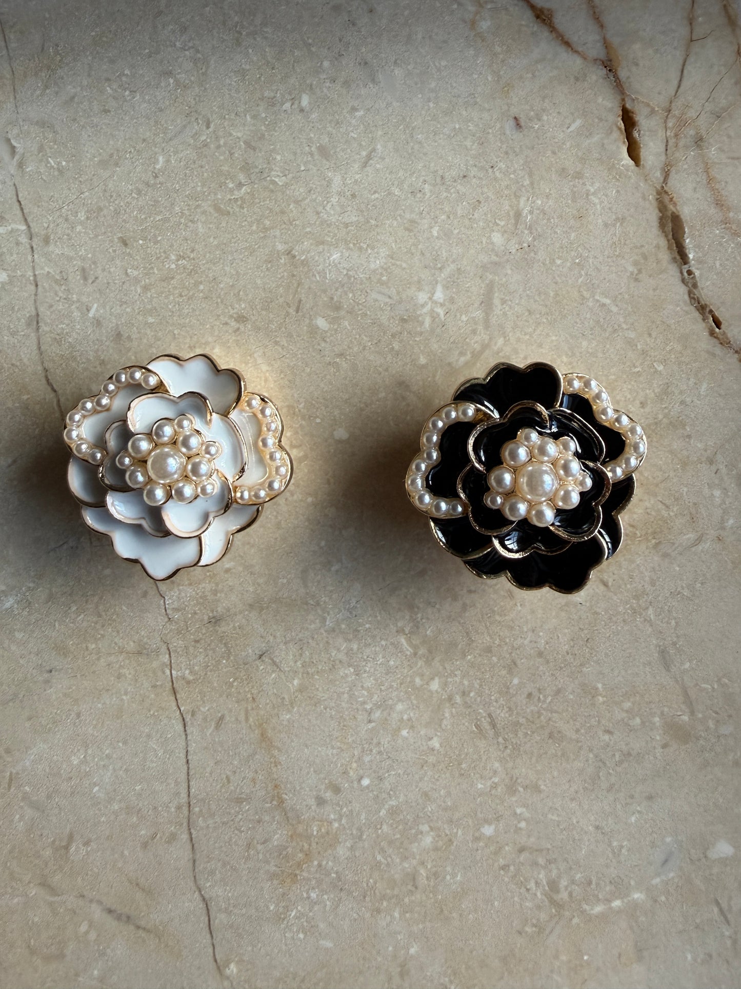 Victoria rose button cover | One set