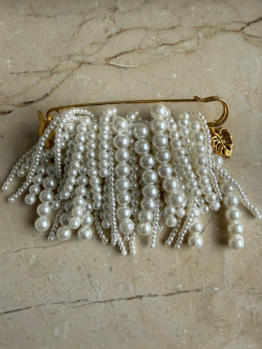 Pearl Brooch gold large