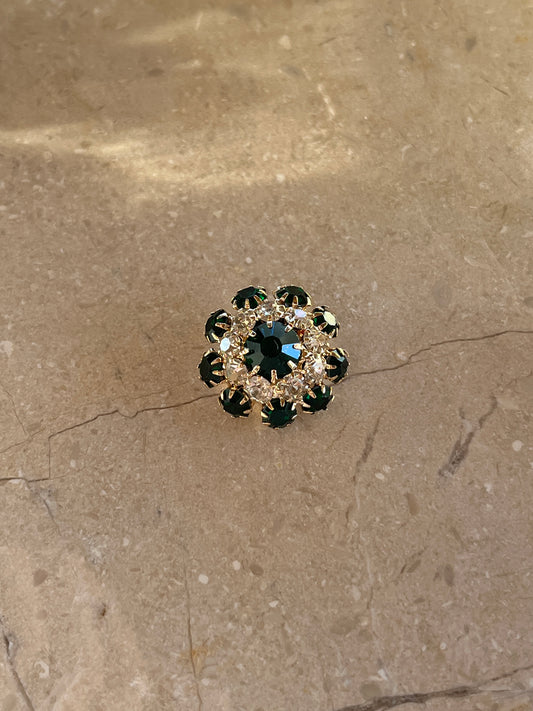 Gigi button green