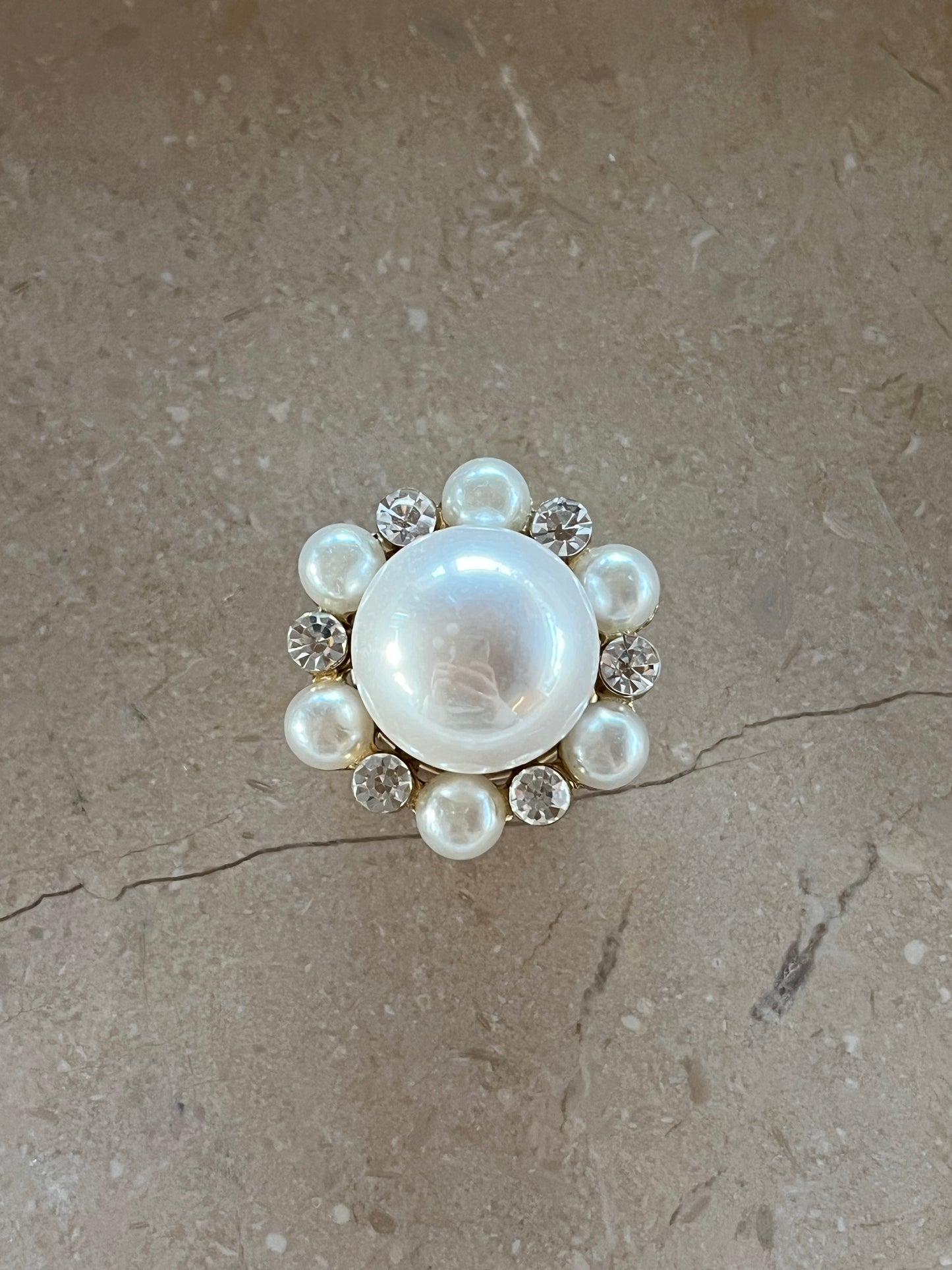 Leah button cover silver