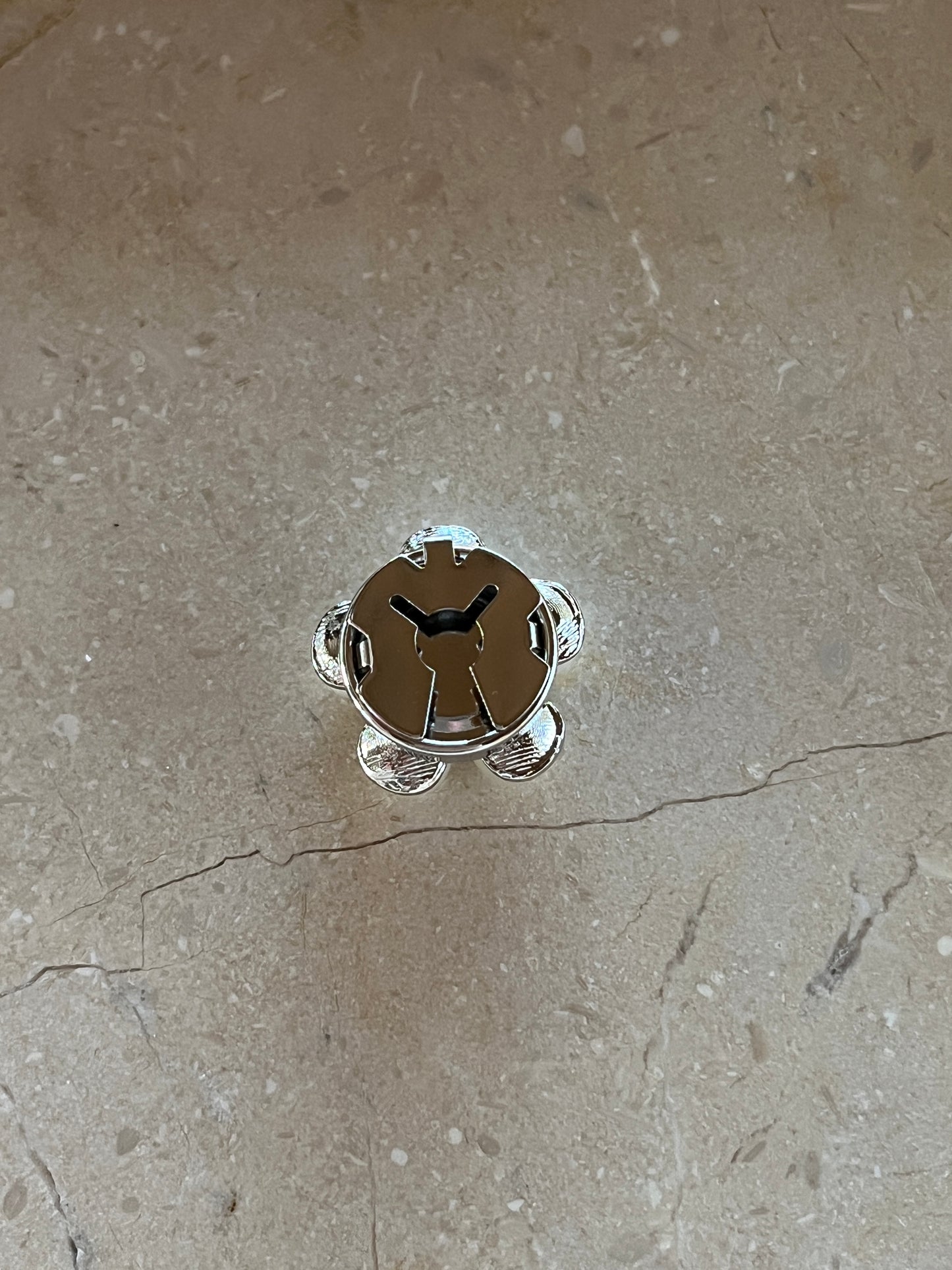 Skylar button cover silver