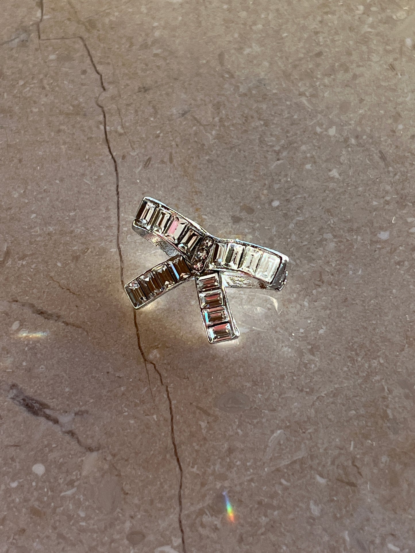 Bow button silver