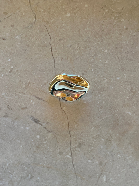Bay button gold big