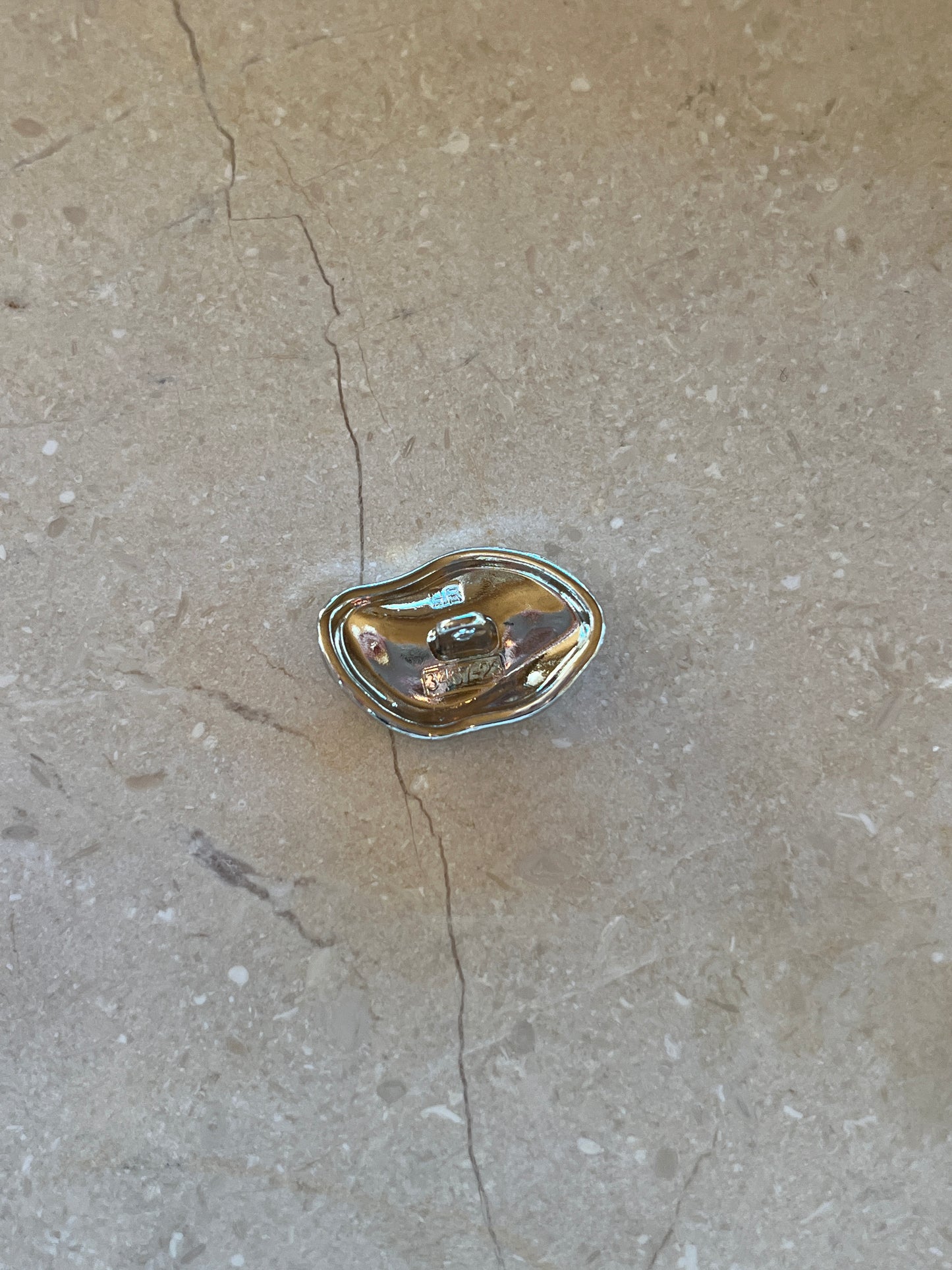 Bay button silver big
