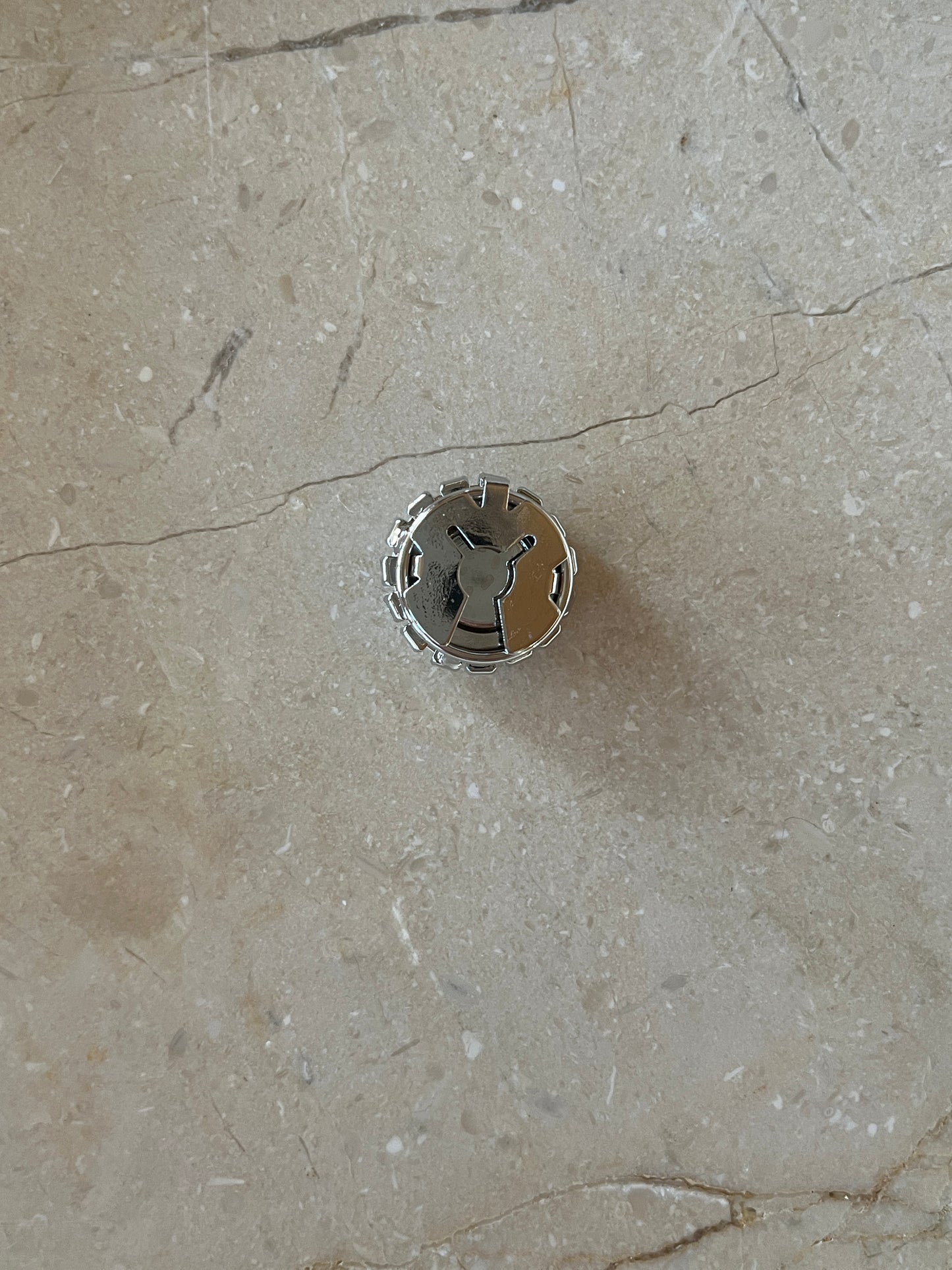 Melly button cover silver