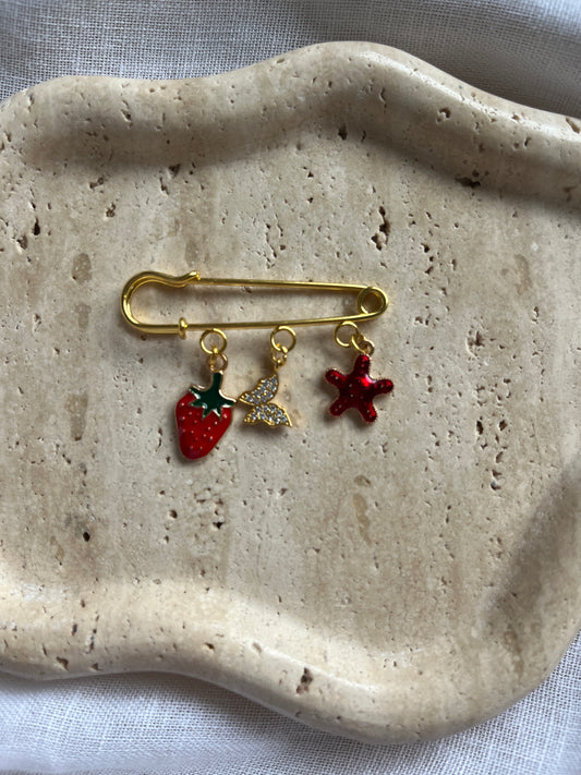 Vintage Charm Brooch gold small