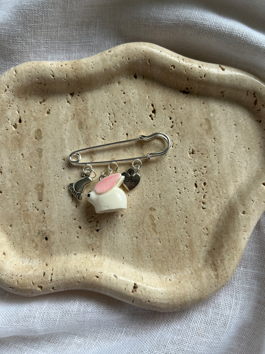 Vintage Charm Brooch silver small