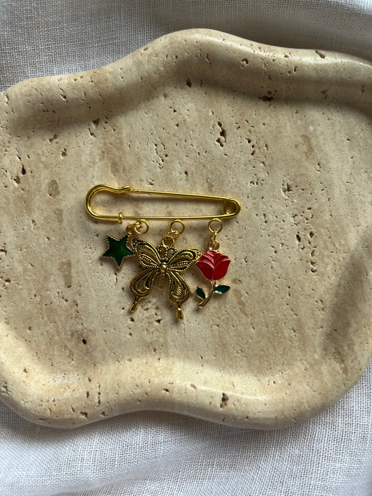 Vintage Charm Brooch gold small