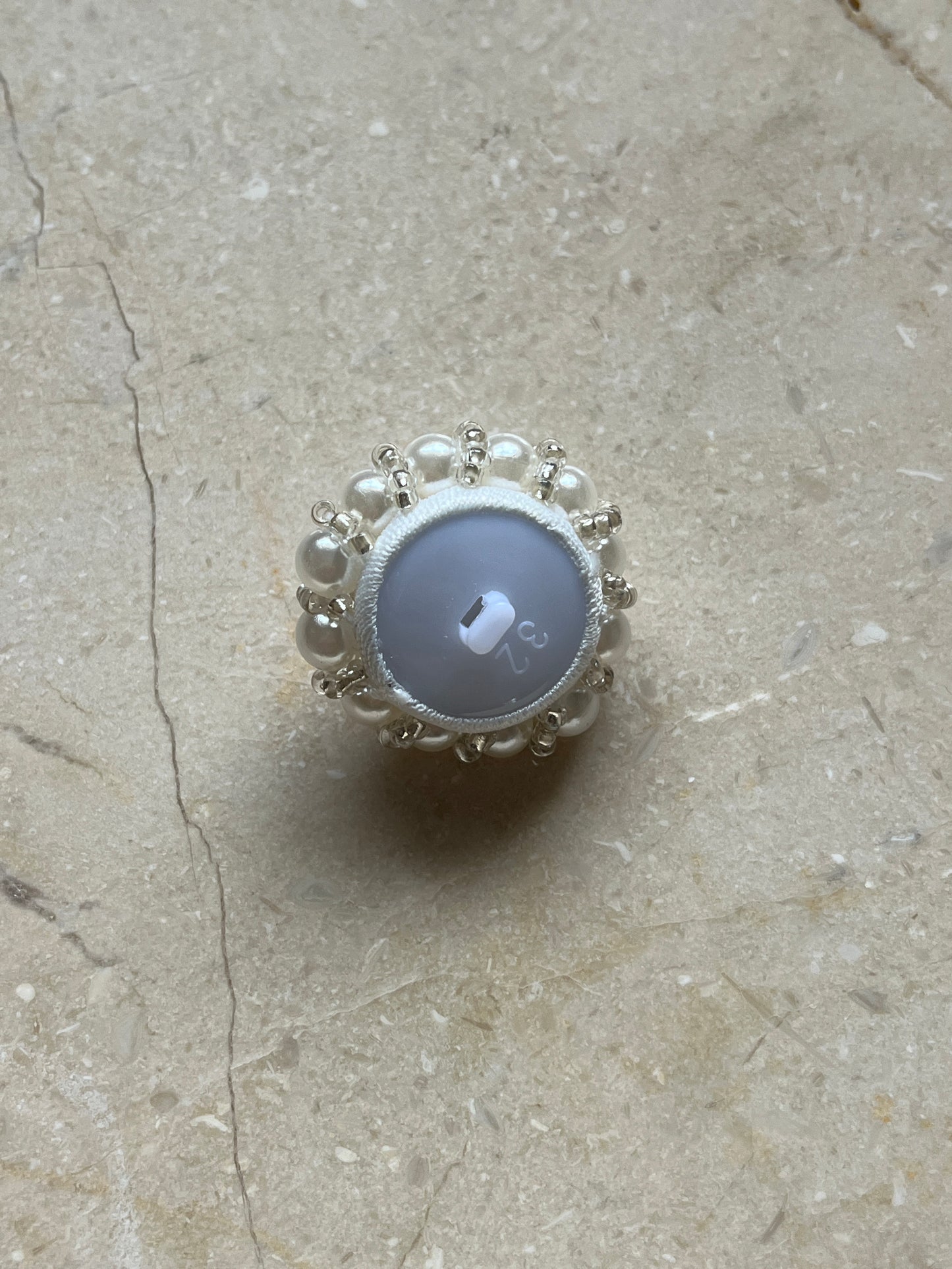 Diana button