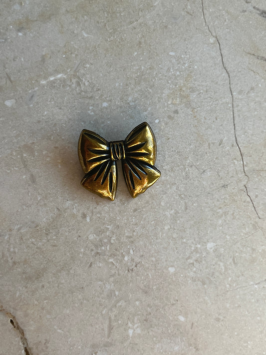 Bow button antique gold