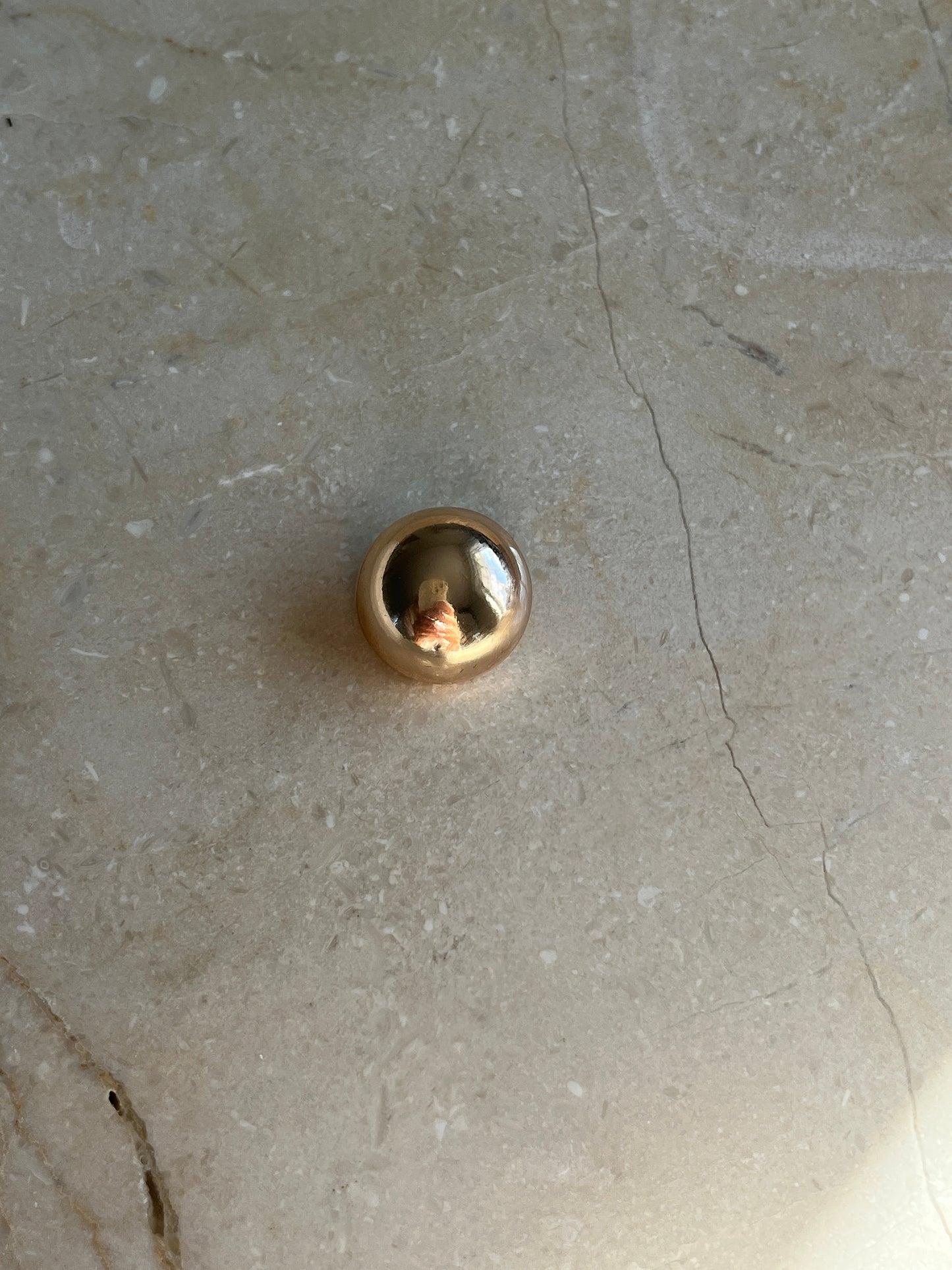 Turid button gold