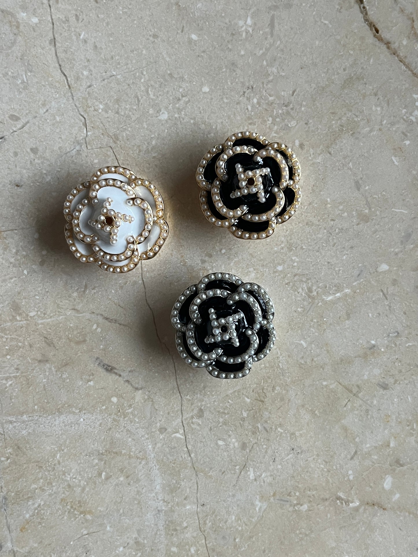 Peal rose button cover