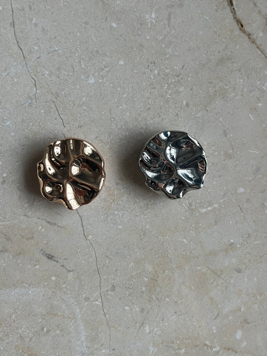 Iris button cover