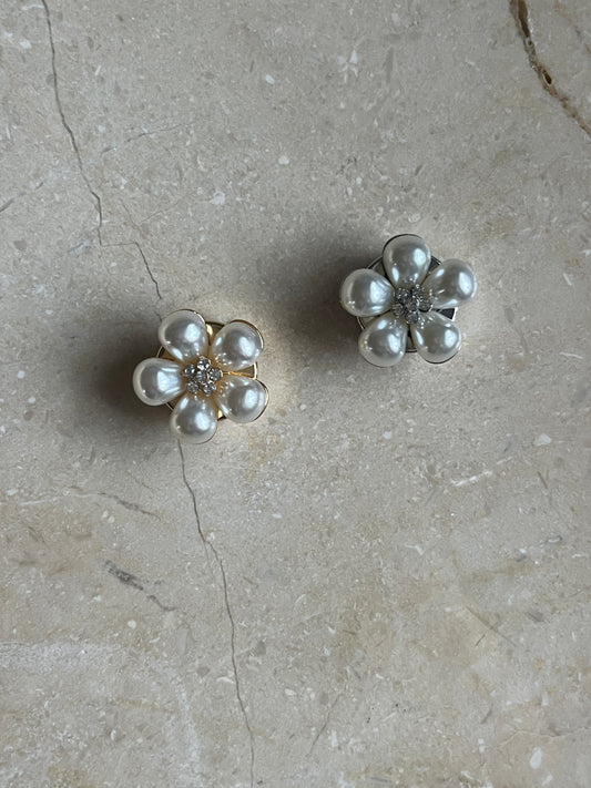 Skylar button cover
