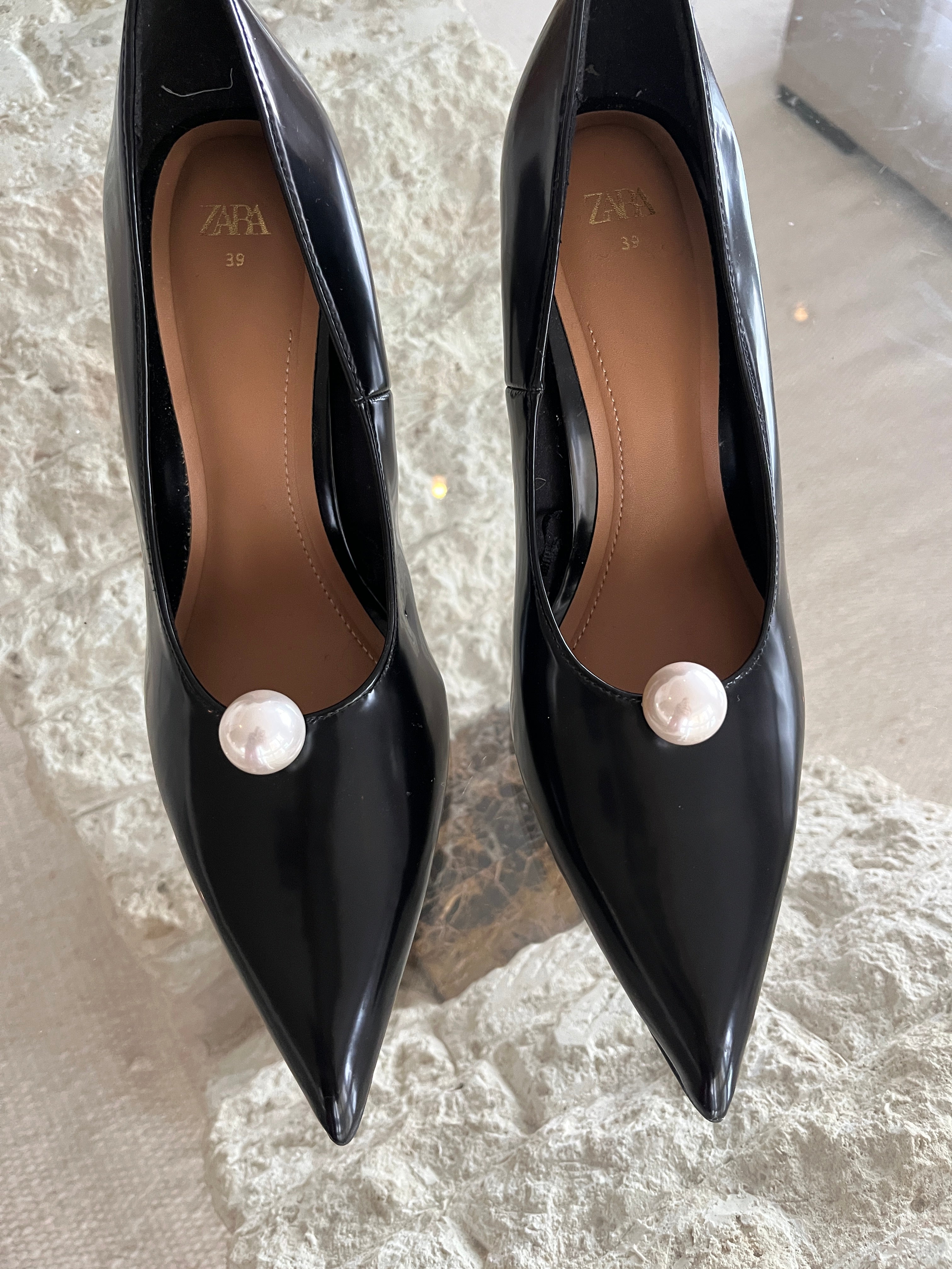 Ball Shoe Buckles
