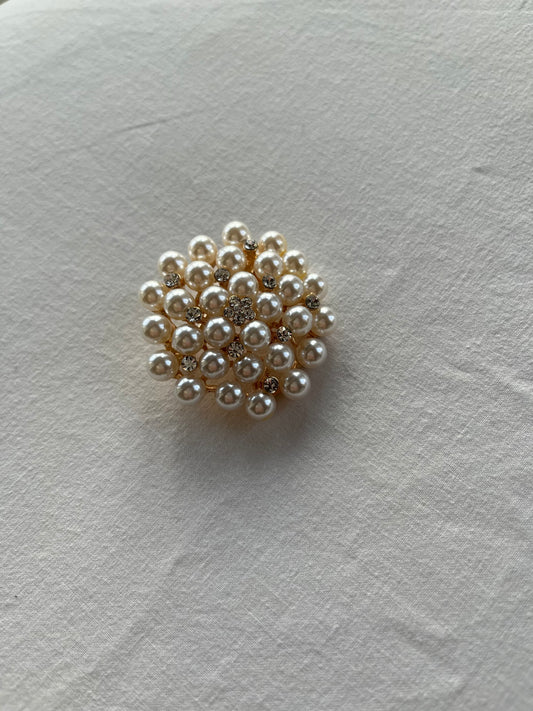 Pearl brooch