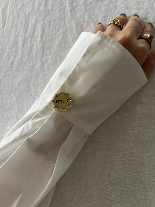 "Fette rå" button cover