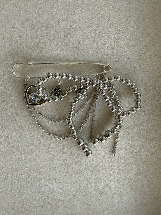 Vintage Charms Brooch silver large