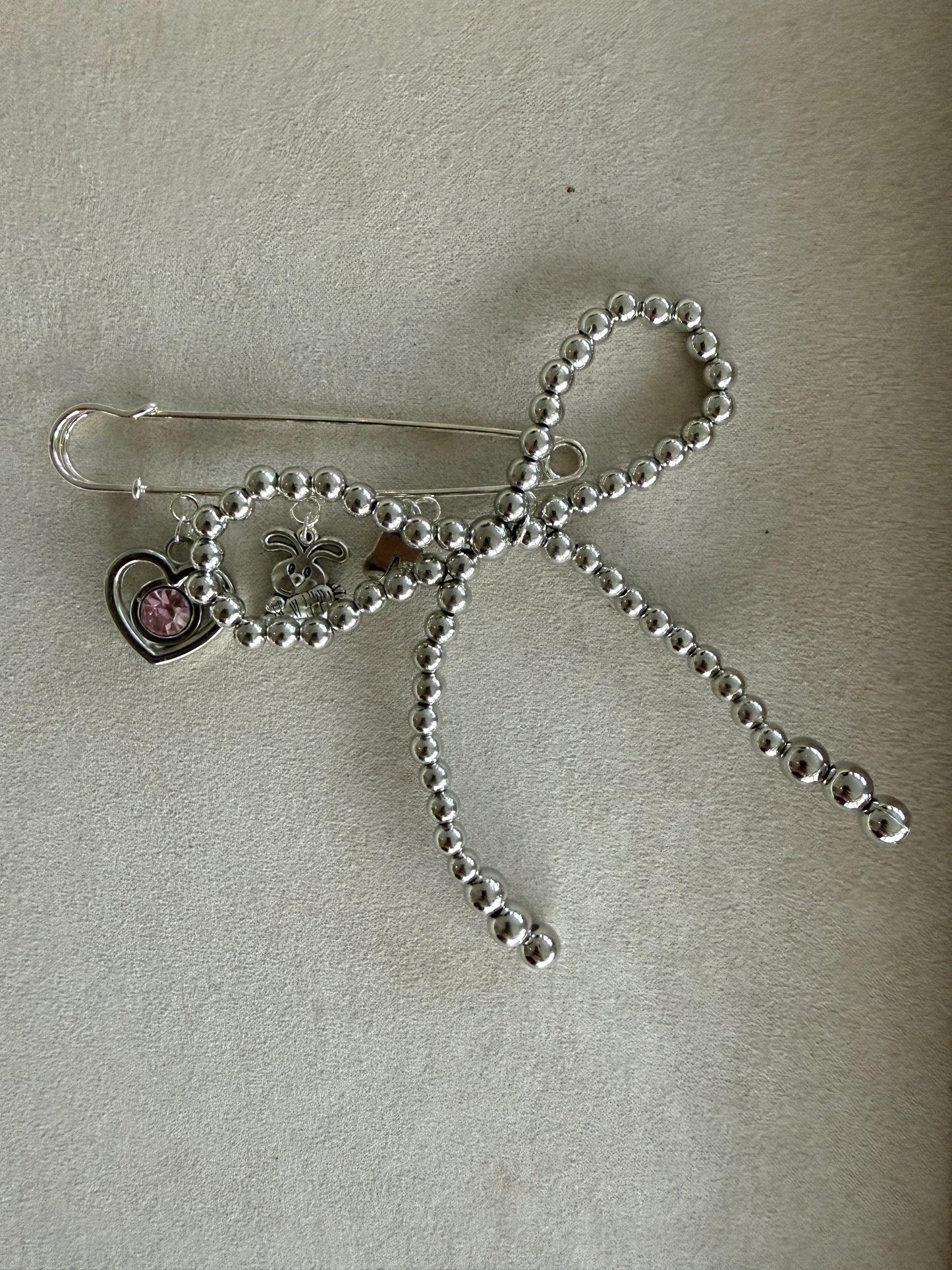 Vintage Charms Brooch silver large