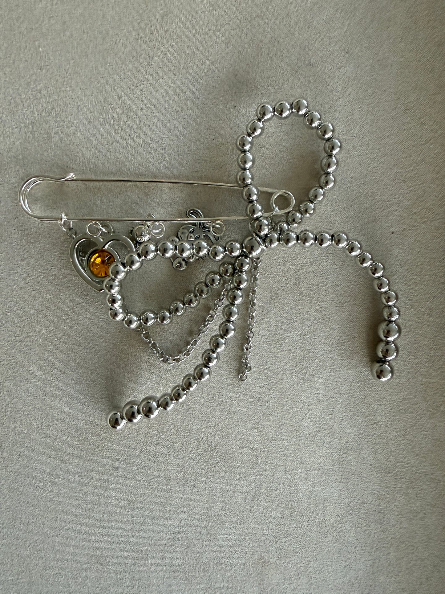 Vintage Charms Brooch silver large