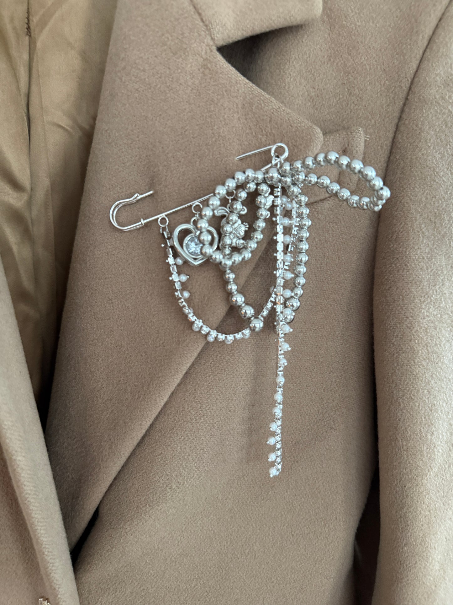 Vintage Charms Brooch silver large