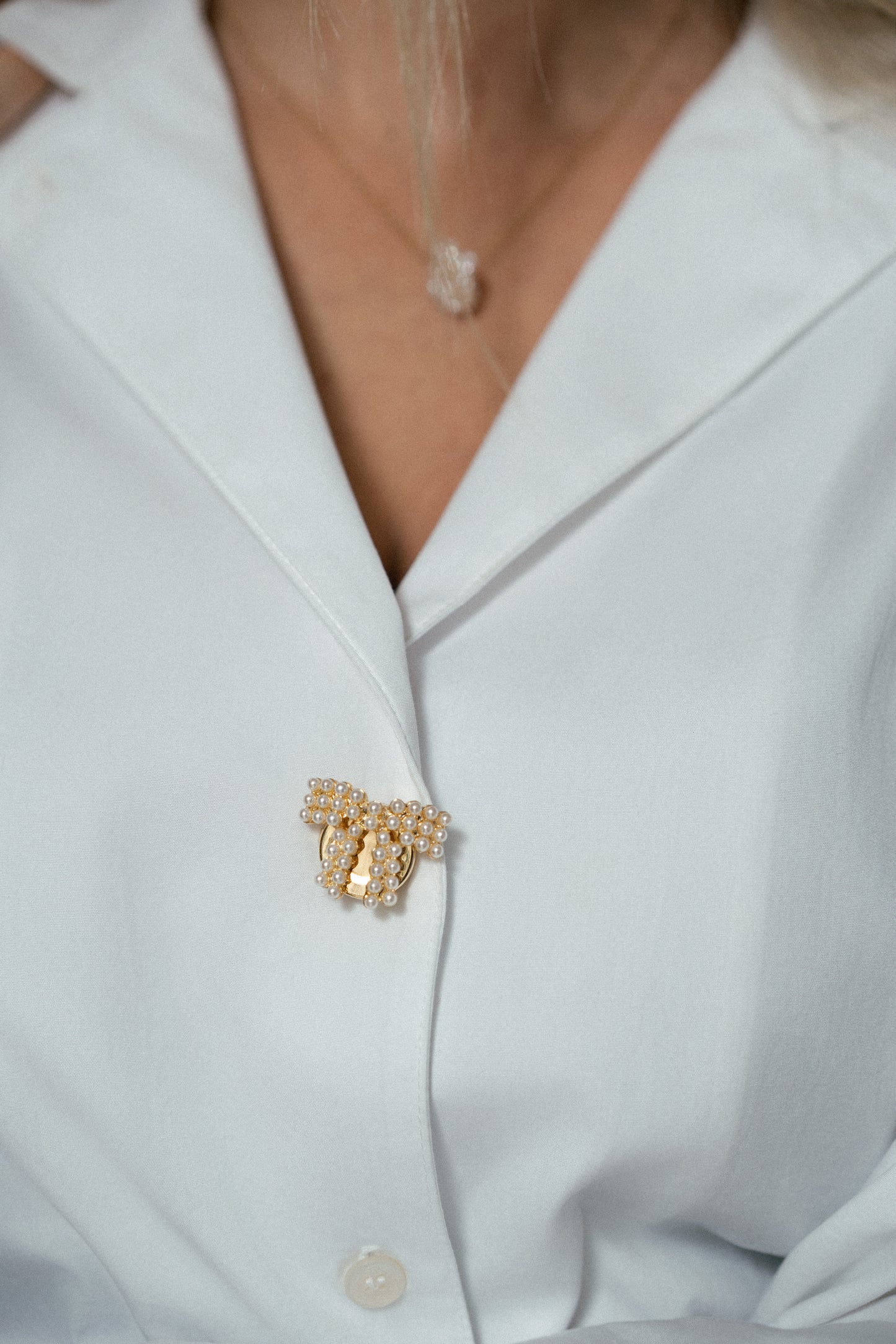 Pearl Bow button cover