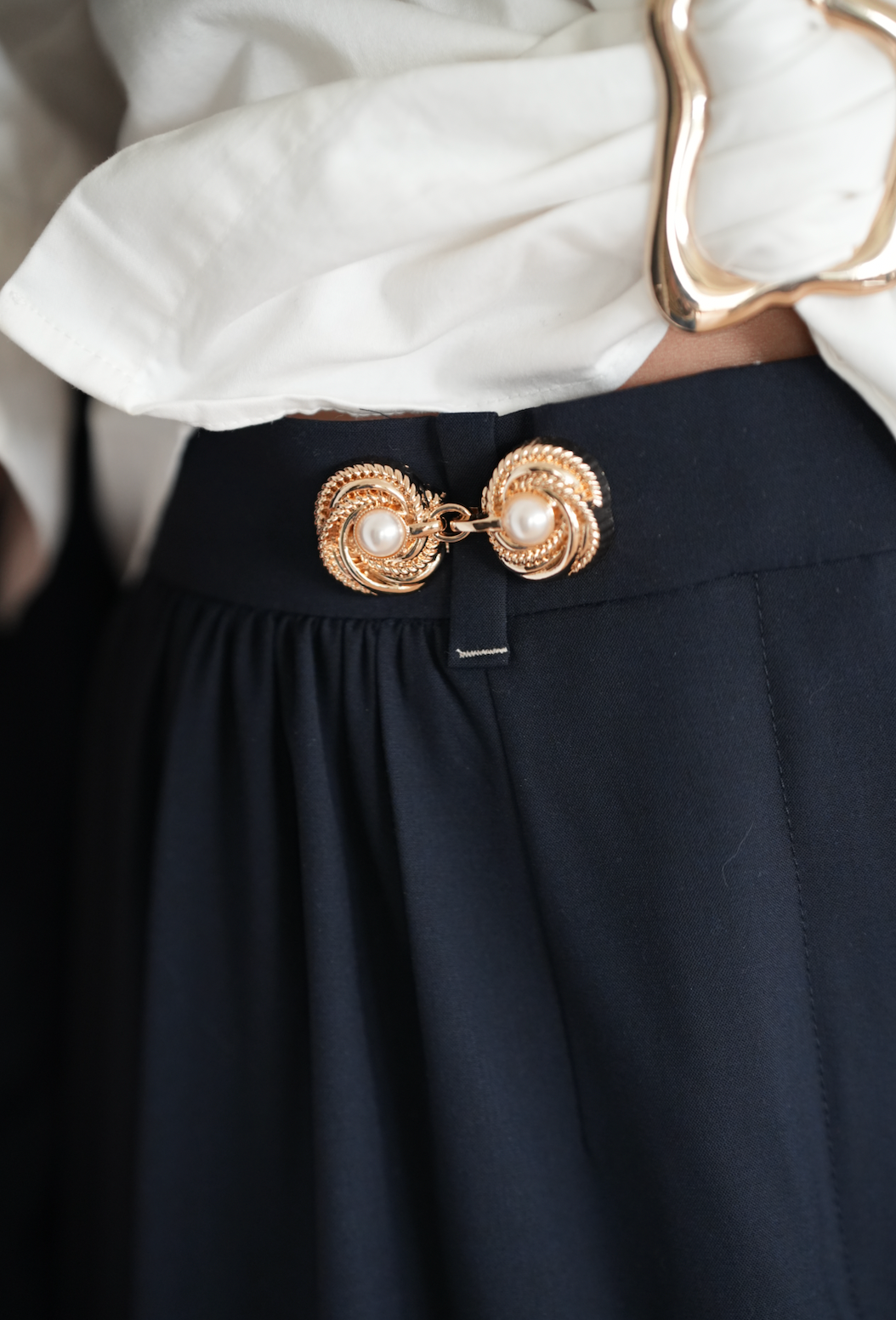 Pearl Jeans Pin
