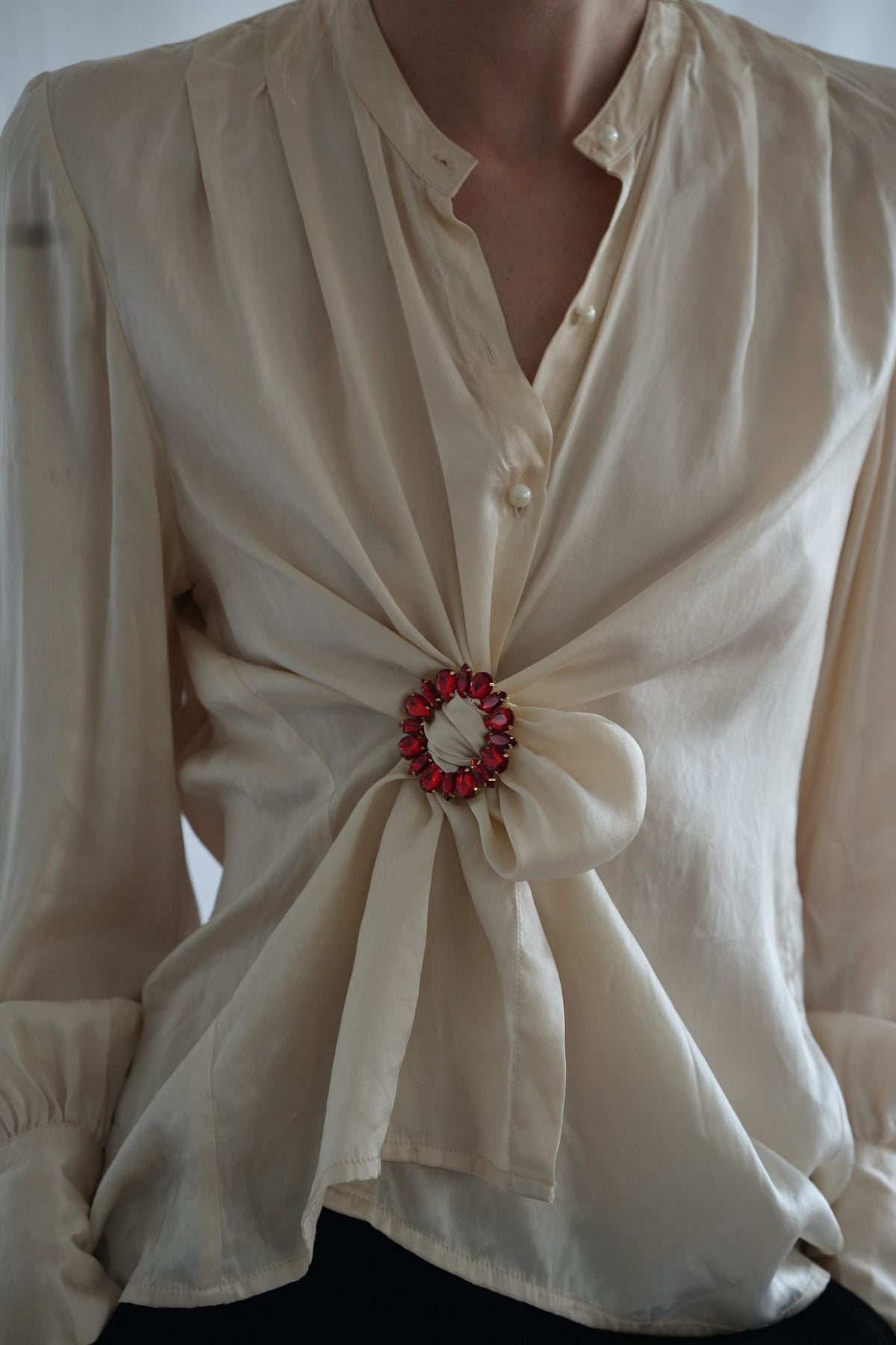 The Shape Buckle Petal